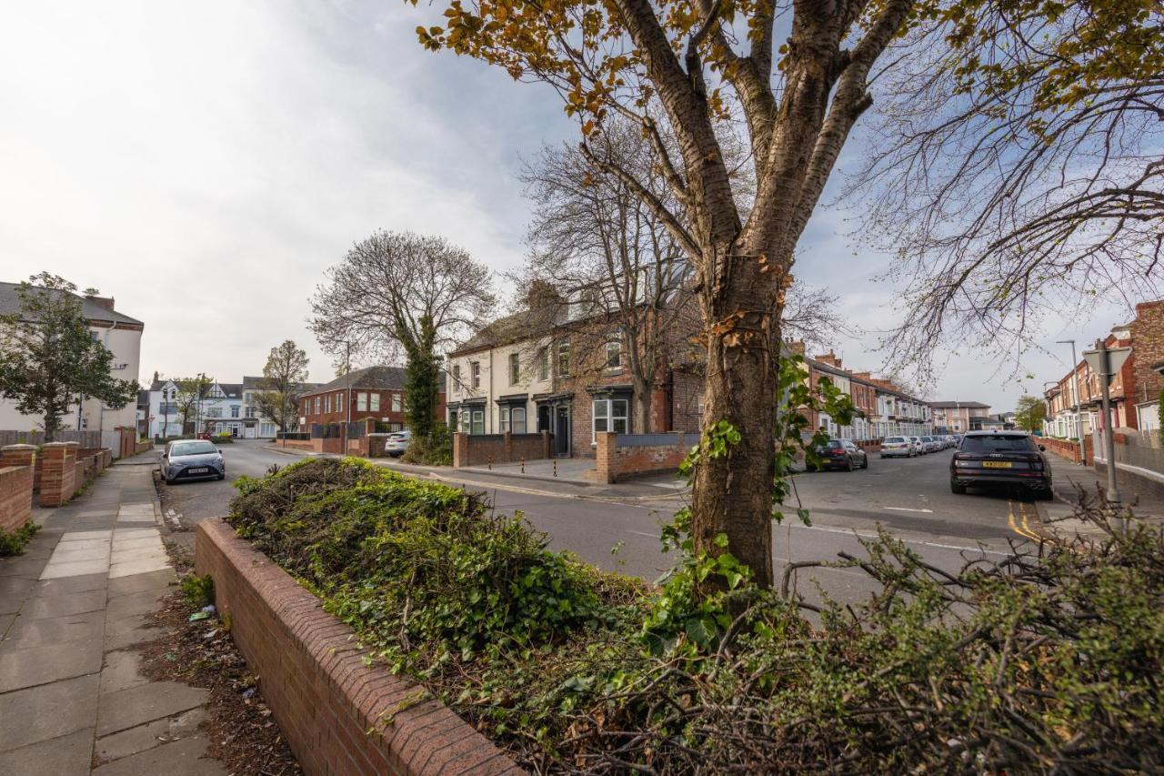 Stockton Town Centre Studio Apartments Free Parking And Wi-Fi מראה חיצוני תמונה