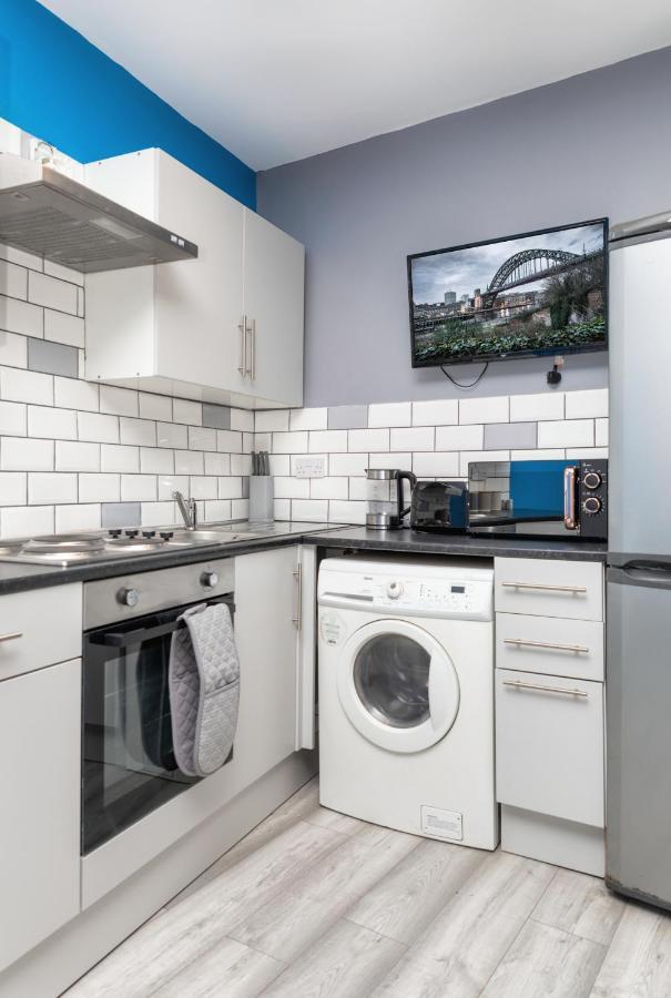 Stockton Town Centre Studio Apartments Free Parking And Wi-Fi מראה חיצוני תמונה